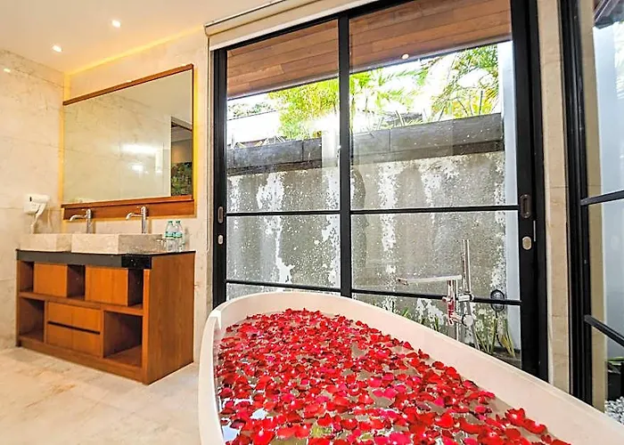 Amani Private 2 Bedroom At Nusa Dua Y051 فيلة تانجونغْ بينُوا